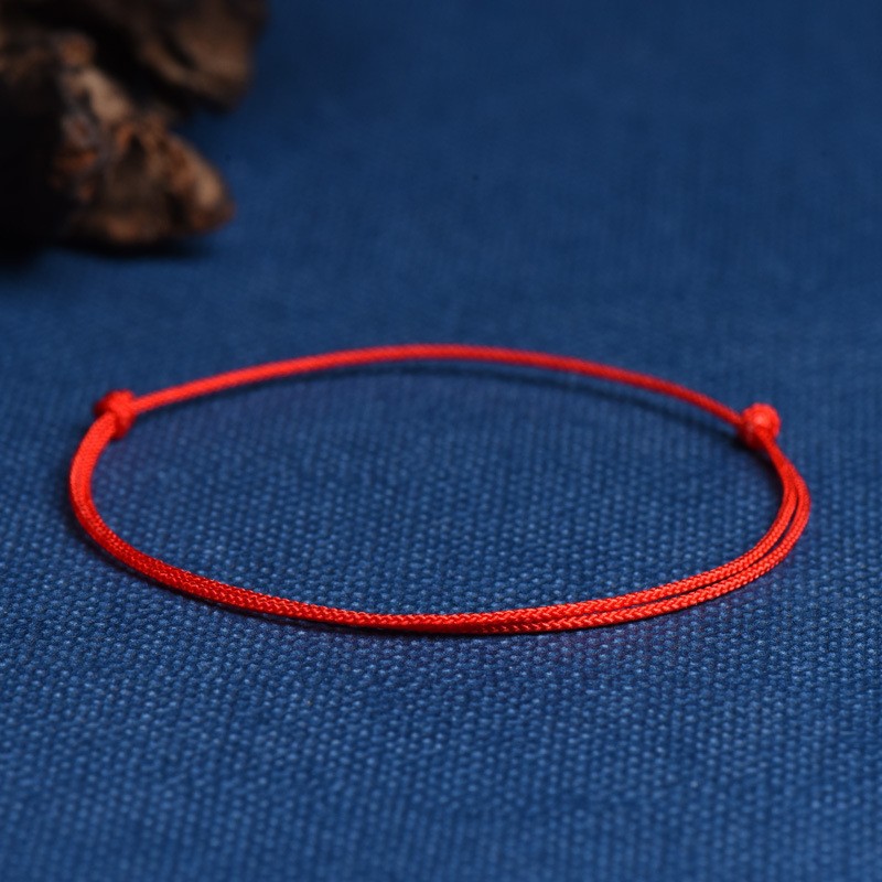 Minimalist & Stackable Layered Bracelets, Lightweight And Comfortable. Hypoallergenic, Kind To Sensitive Skin. A Subtle Way To Elevate Your Daily Look_voghion.com