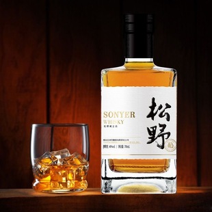 ��ʿ����Ʒ40����ƿɘ�ͰXO�Ҿƻ���700ml�������l