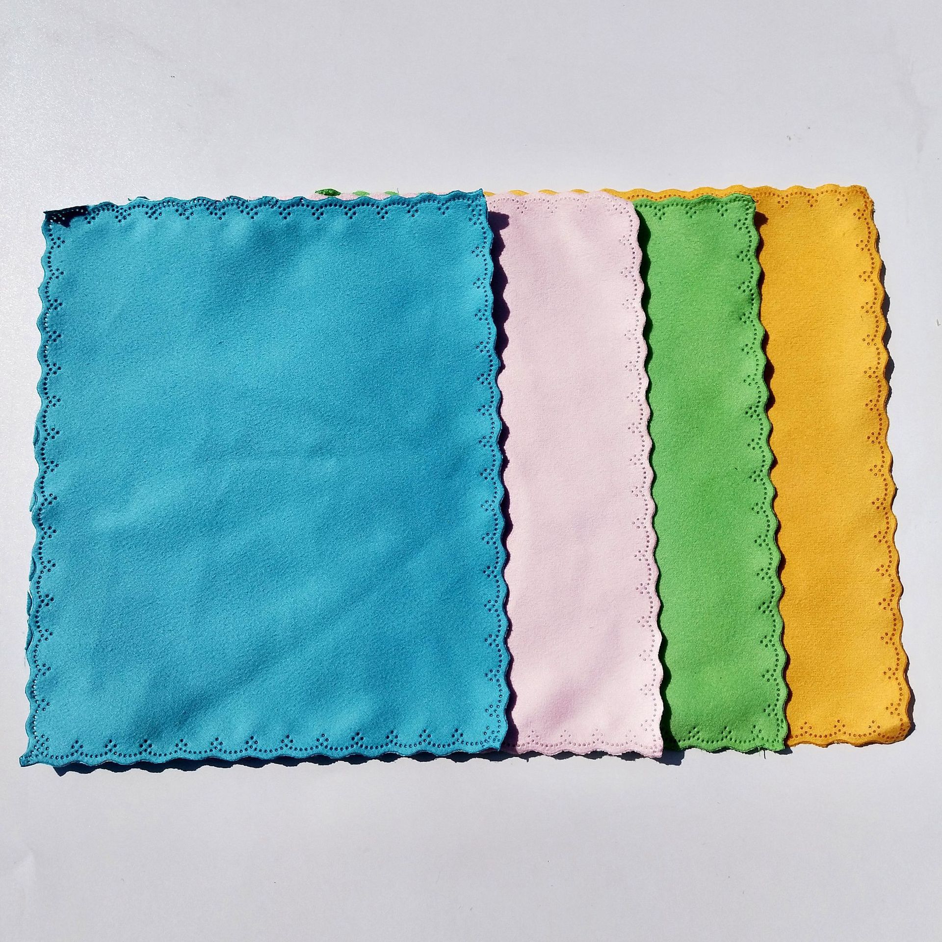 メガネの布の卸売りは琴の布の携帯電話を拭きます。