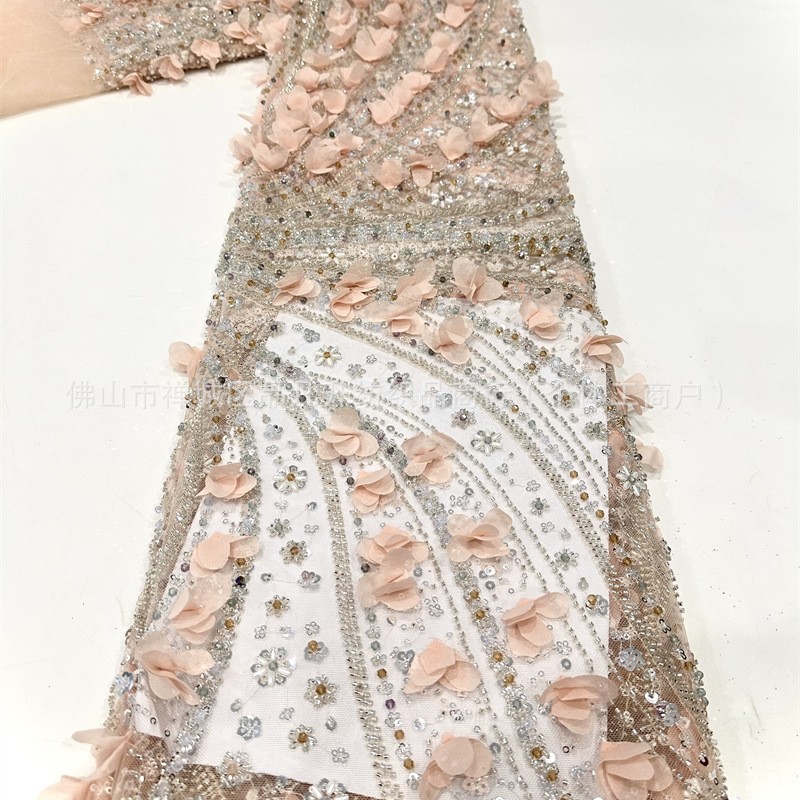 Tejido de bordado de tubo de perlas decalcado a mano diseño ligero lujoso de moda espectáculo de escenario vestido de tela de encaje