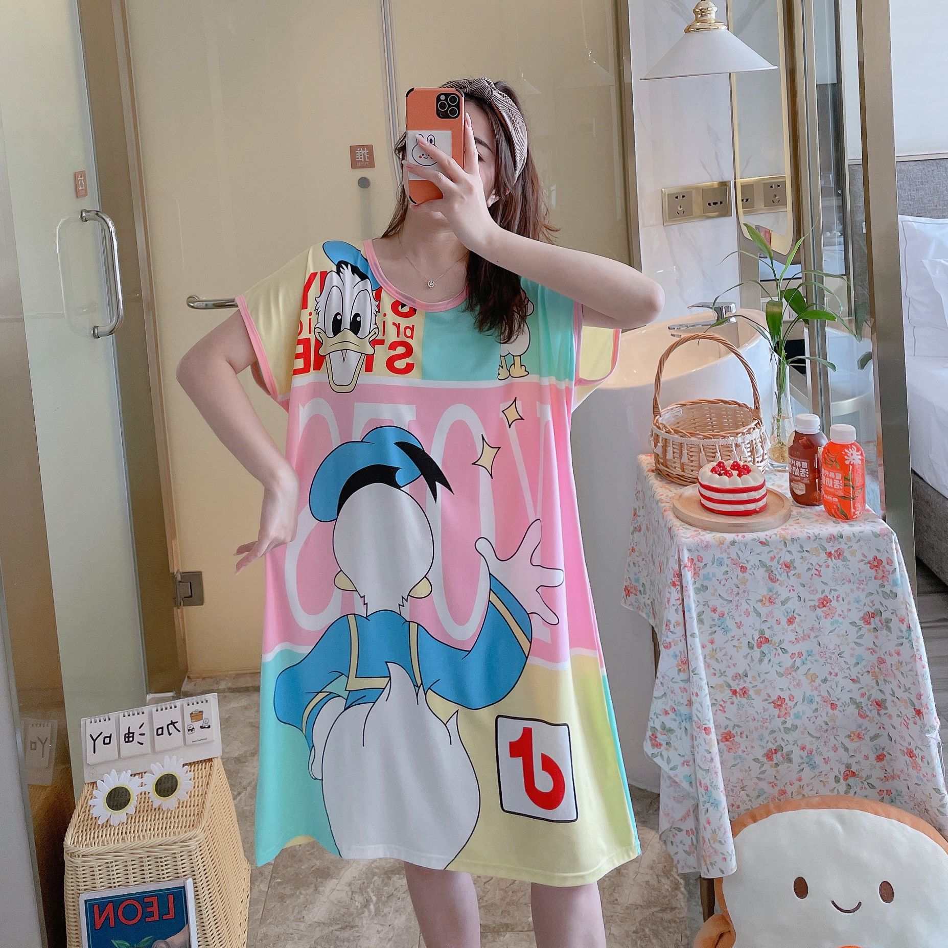 Sudeste asiático barato camisón flojo de las mujeres más tamaño Delgado verano dibujos animados manga corta pijamas inicio desgaste camisón puesto