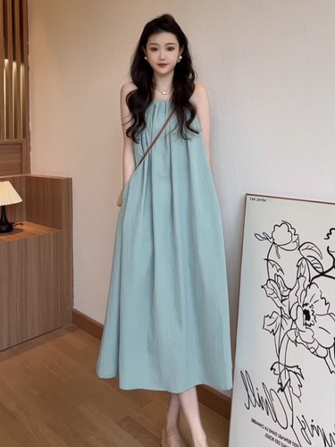 Women's Sleeveless Backless Dress Summer 2025 New Beach Vacation High-End V-Neck Straps Beach Long Skirt
