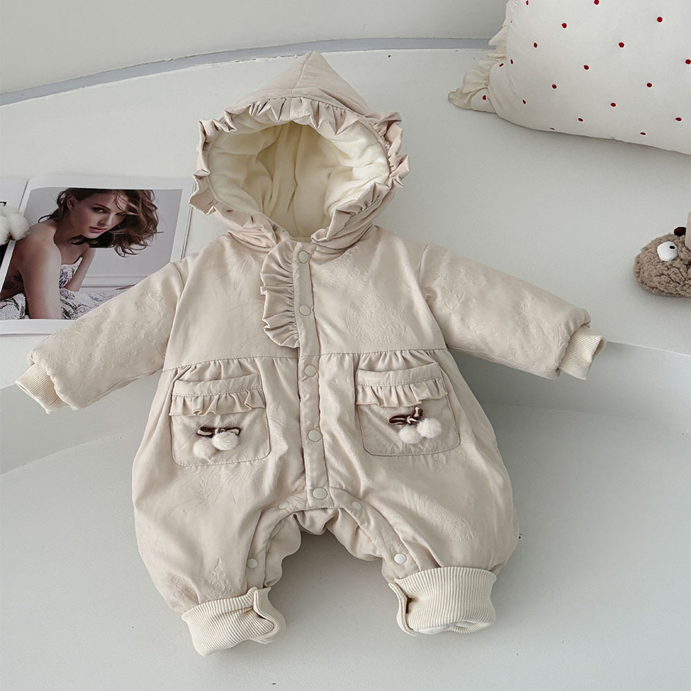 2024 nuevo producto de invierno mono de bebé lindo bolsillo de cereza grueso cálido y cómodo vestido de salida con capucha mamelero