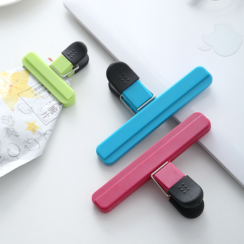 Convenient food sealing clip, moisture-proof and fresh-keeping packaging sealing clip, household tea snack plastic bag sealing clip