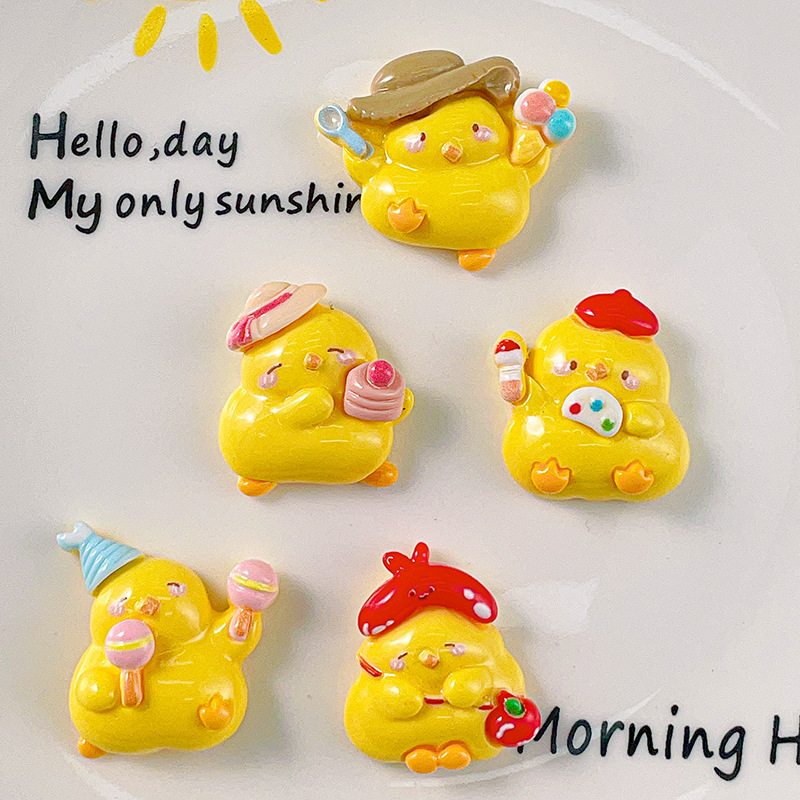 De dibujos animados brillante profesional amarillo pollo serie resina accesorios DIY crema pegamento hecho a mano zapato hebilla sombrero parche transfronterizo
