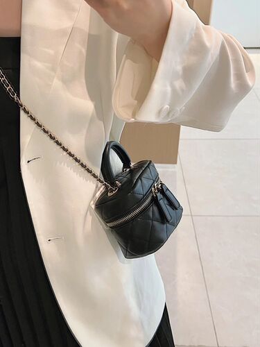 Elegant Summer Chanel-style Herringbone Chain Bag, Versatile and Exquisite Small Shoulder Bag with Single Strap Crossbody Mini Bag