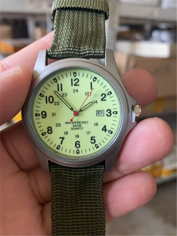 Correa de nylon reloj de hombre Calendario de comercio exterior reloj de cuarzo deseo nuevo reloj AliExpress eBay reloj militar entrega de una pieza