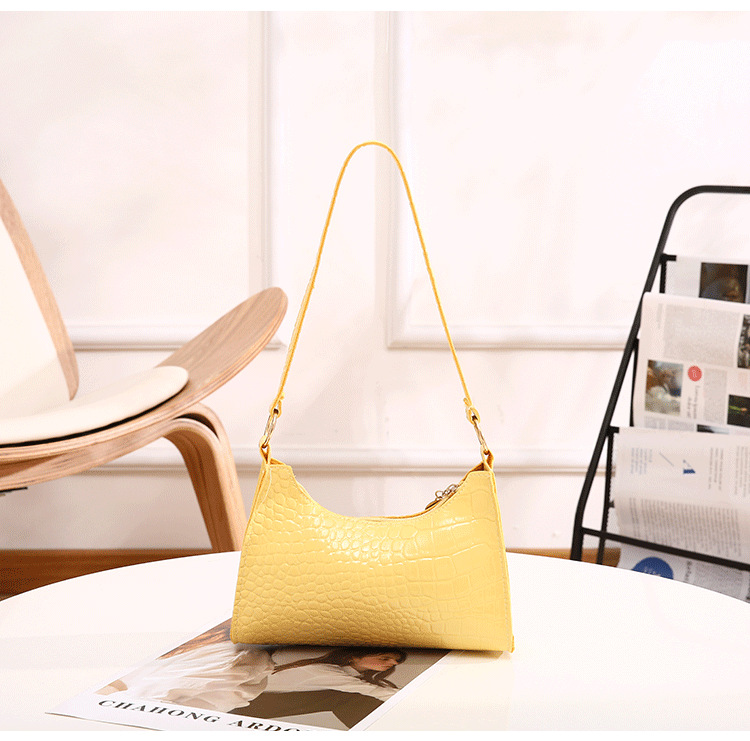 Classic Style, Streetwear Style Women's Medium Pu Leather Solid Color Crocodile Classic Style Streetwear Zipper Underarm Bag