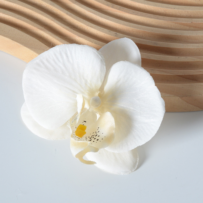 胡蝶蘭の花の頭は花びらの部品をシミュレーションします。|undefined