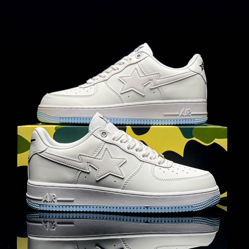 Fuerza Aérea N ° 1 Putian zapatos blancos originales puros hueso hielo blanco Azul Rayo estrella bajo Top leche café zapatilla de deporte de los hombres y las mujeres primera capa de vaca