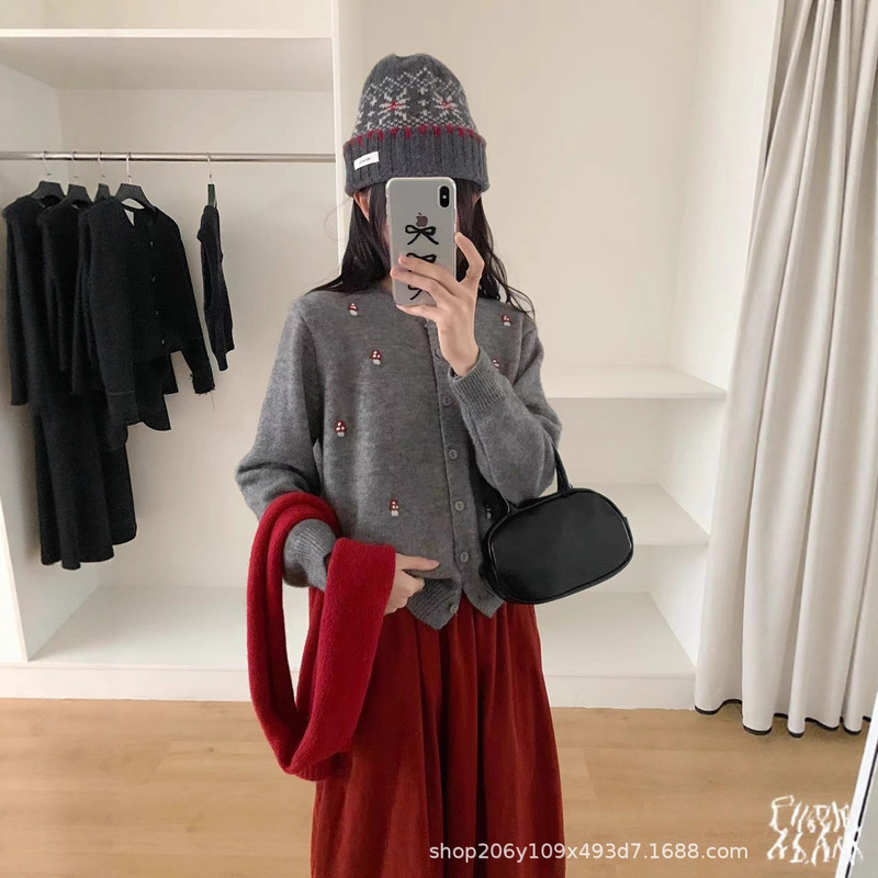 Korean Versatile Embroidered Mushroom High-End Round Neck Knitted Cardigan Fresh and Sweet Style Simple Soft Waxy Top Jacket