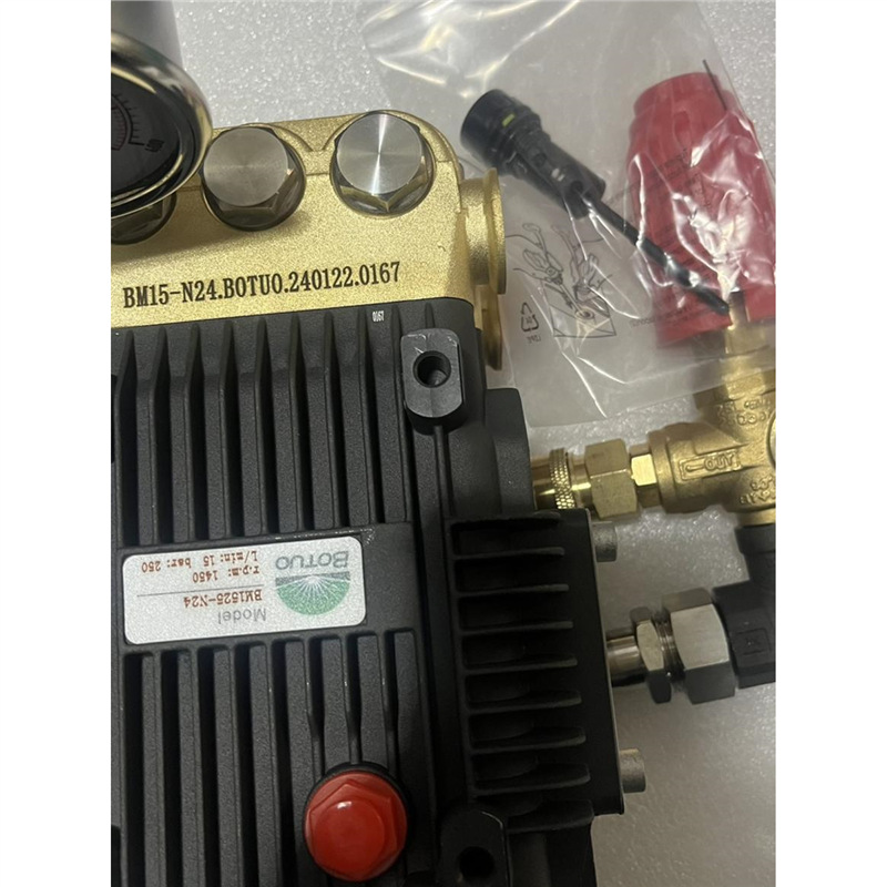 Cabeza de bomba Bottolini BT2250 1510 / 1518 / 1210 Cabeza de bomba de pistón de alta presión Cabeza de bomba limpia de alta presión