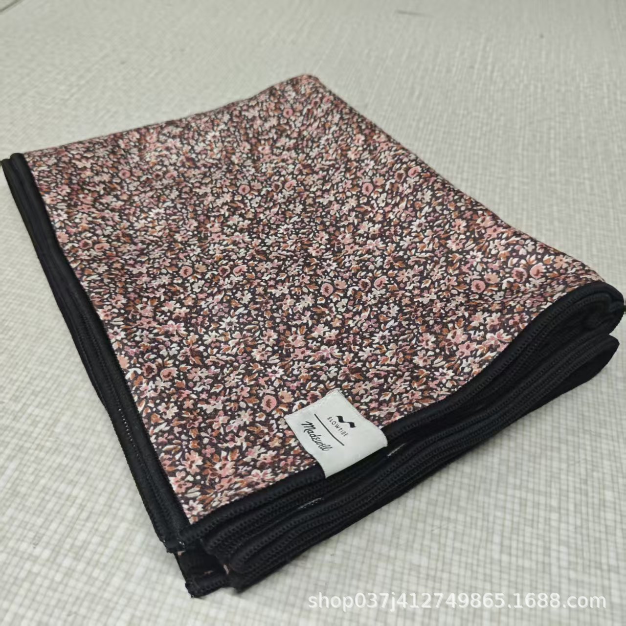 400g Ant Cloth Yoga Towel Customized Export Drip Plastic Silicone Pvc Sweat-Absorbent Anti-Slip Blanket Towel Anti-Slip