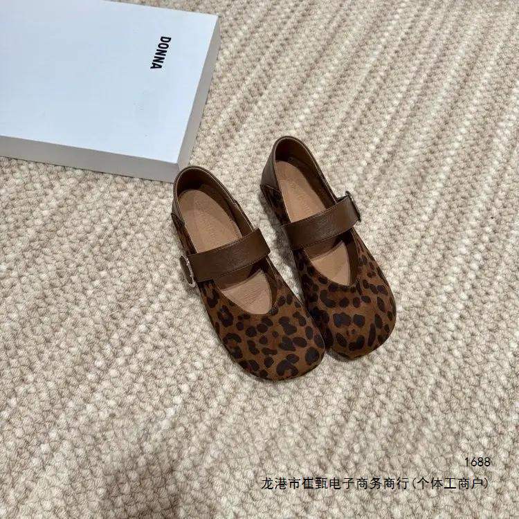 French-style autumn women's shoes 2026 retro new leopard print Mary Jane flats with shallow toe, perfect with skirts, loafers, and single shoes French-style autumn women's shoes 2026 retro new leopard print Mary Jane flats with shallow toe, perfect with skirts, loafers, and single shoes