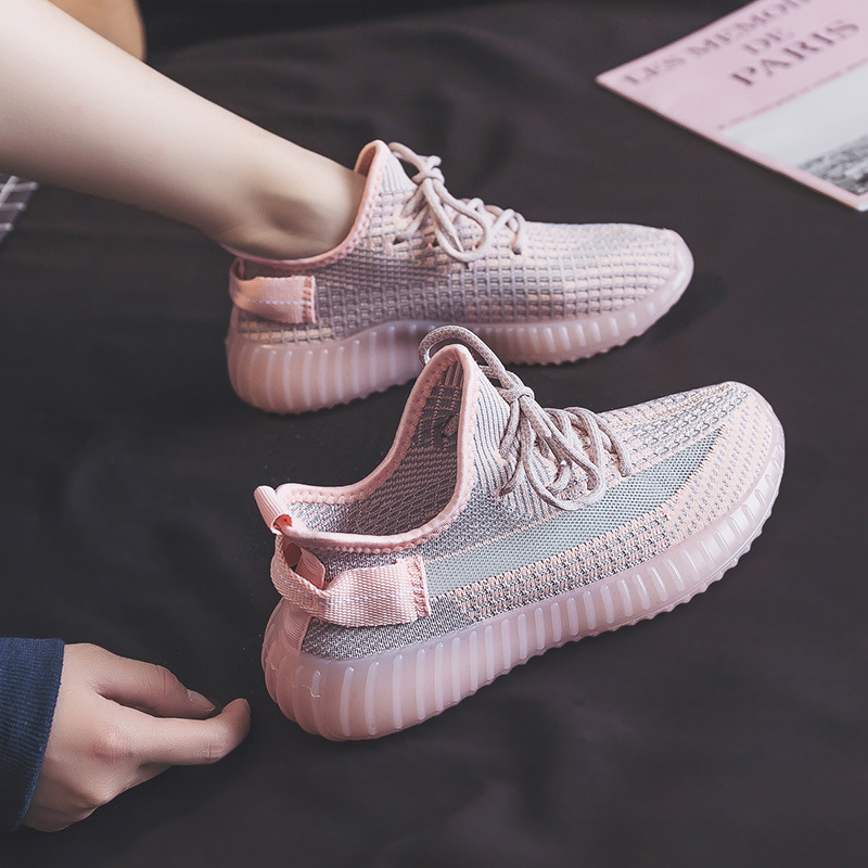 2024 New Shoes, Sporty, Fashionable, Versatile, Casual Women's Shoes, Lightweight, Breathable, Couple Running Shoes, Yeezy Style, Low-Top for Men and Women 2024 New Shoes, Sporty, Fashionable, Versatile, Casual Women's Shoes, Lightweight, Breathable, Couple Running Shoes, Yeezy Style, Low-Top for Men and Women