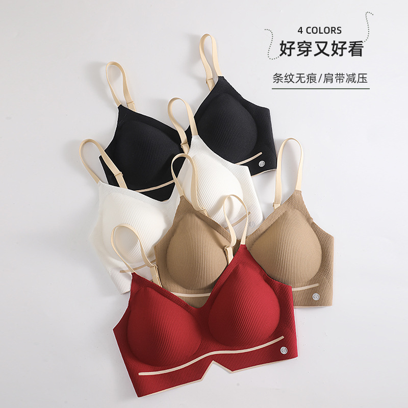 Supporting colored design comfortable underwear