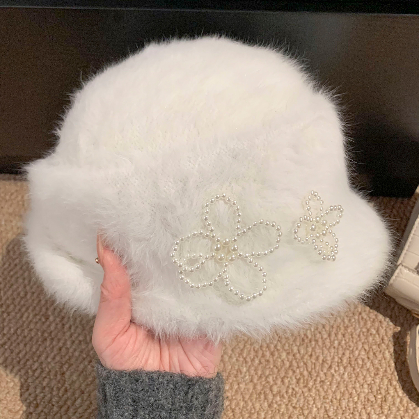 New Camellia Plush For Women Winter French Hepburn Style Elegant Beret Warm Exotic Lady Hat_voghion.com