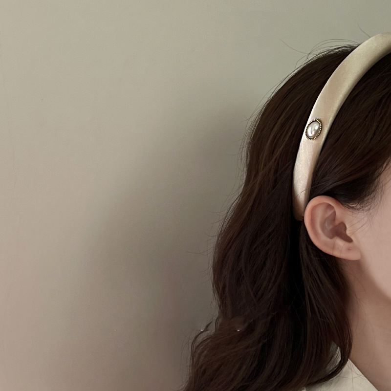 Palace Girl Franskt Elegant Pärlhårband i Satin Retro Förfinat Lyxigt Hepburn-Stil Elegant Enkelt Hårspänne_voghion.com