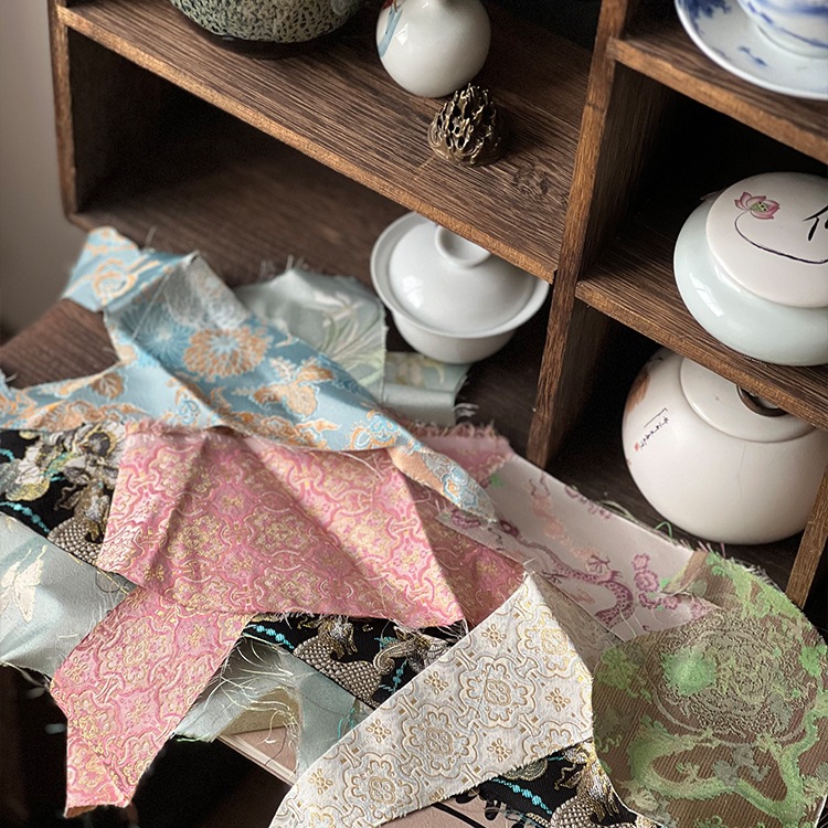 真丝宋锦名家刀口香云纱布头丝绸 异色萝布头 手工丝绸香云纱DIY