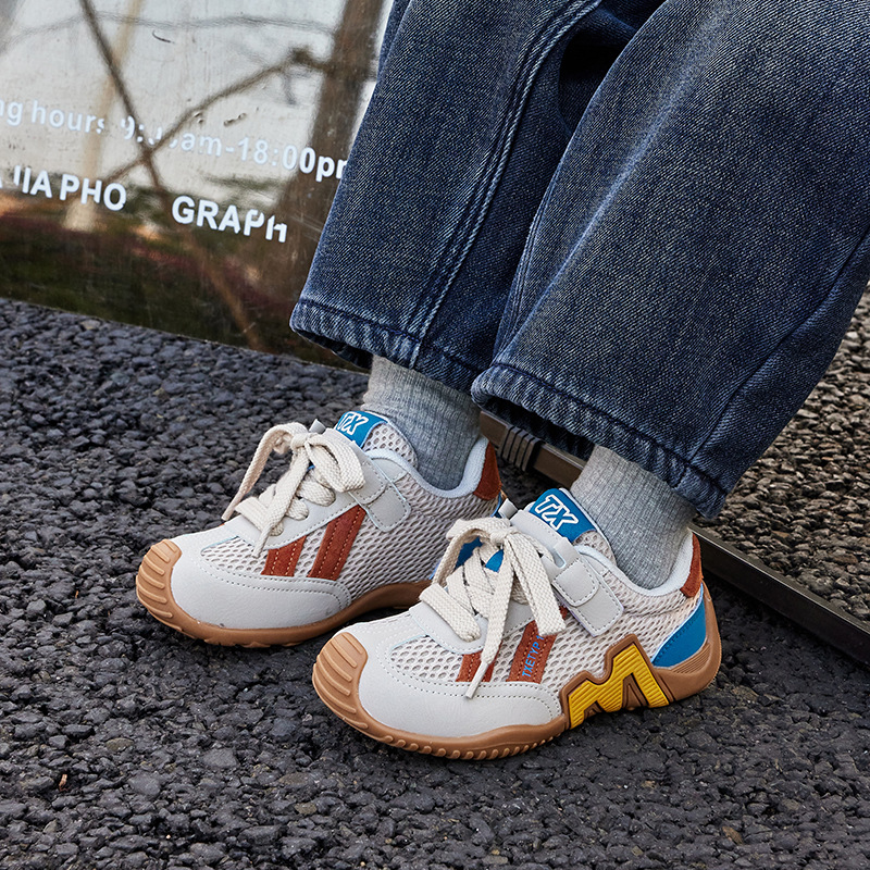 Kinder-Sportartikel Frühjahr 2026: Neue Modelle – Modische Freizeit-Sneaker für Jungen, atmungsaktives Mesh-Gewebe; Forrest Gump Schuhe für Mädchen_voghion.com