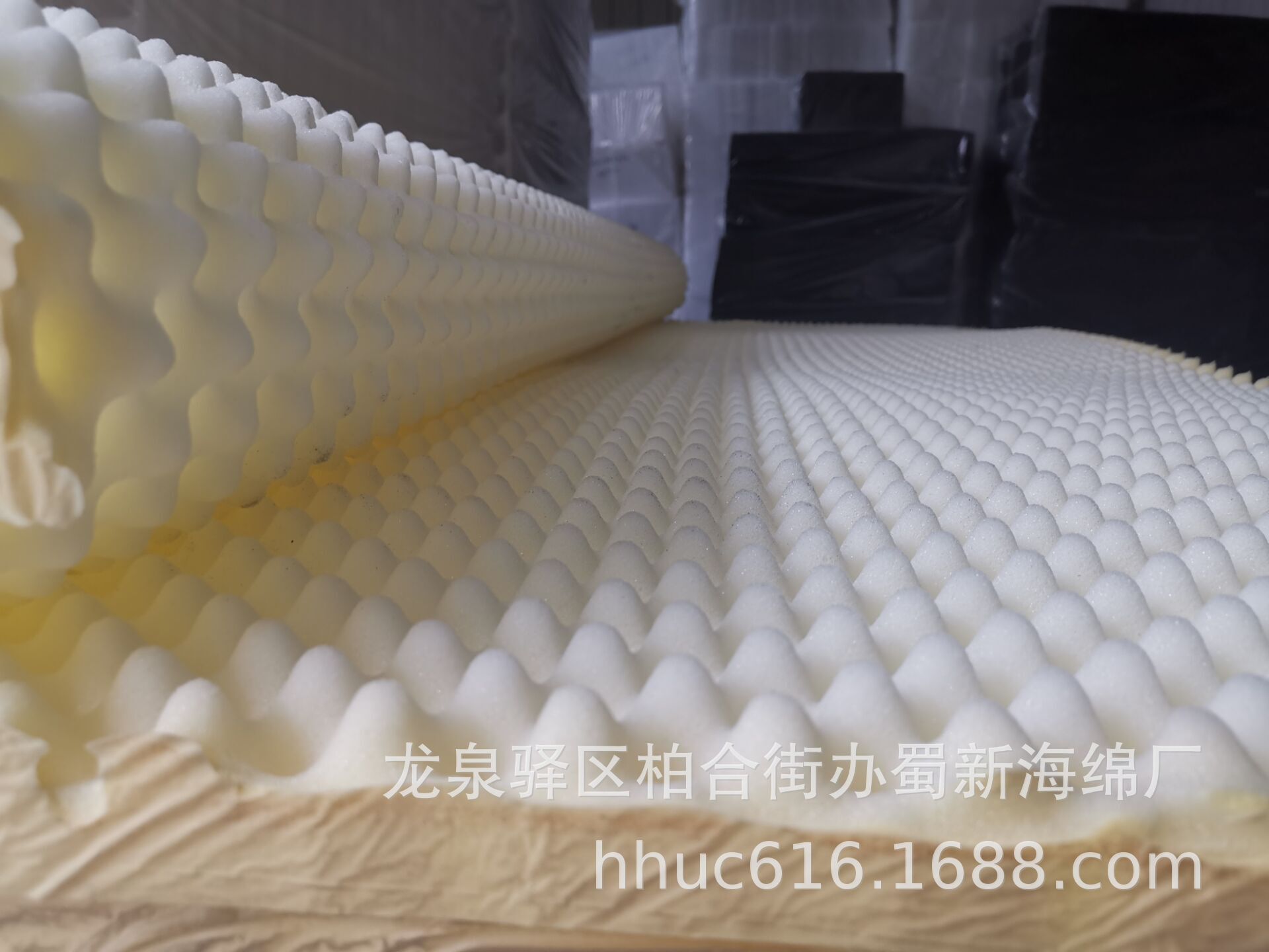 供应黄色阻燃鸡蛋绵/高密度防火吸音海绵/波浪阻燃泡棉