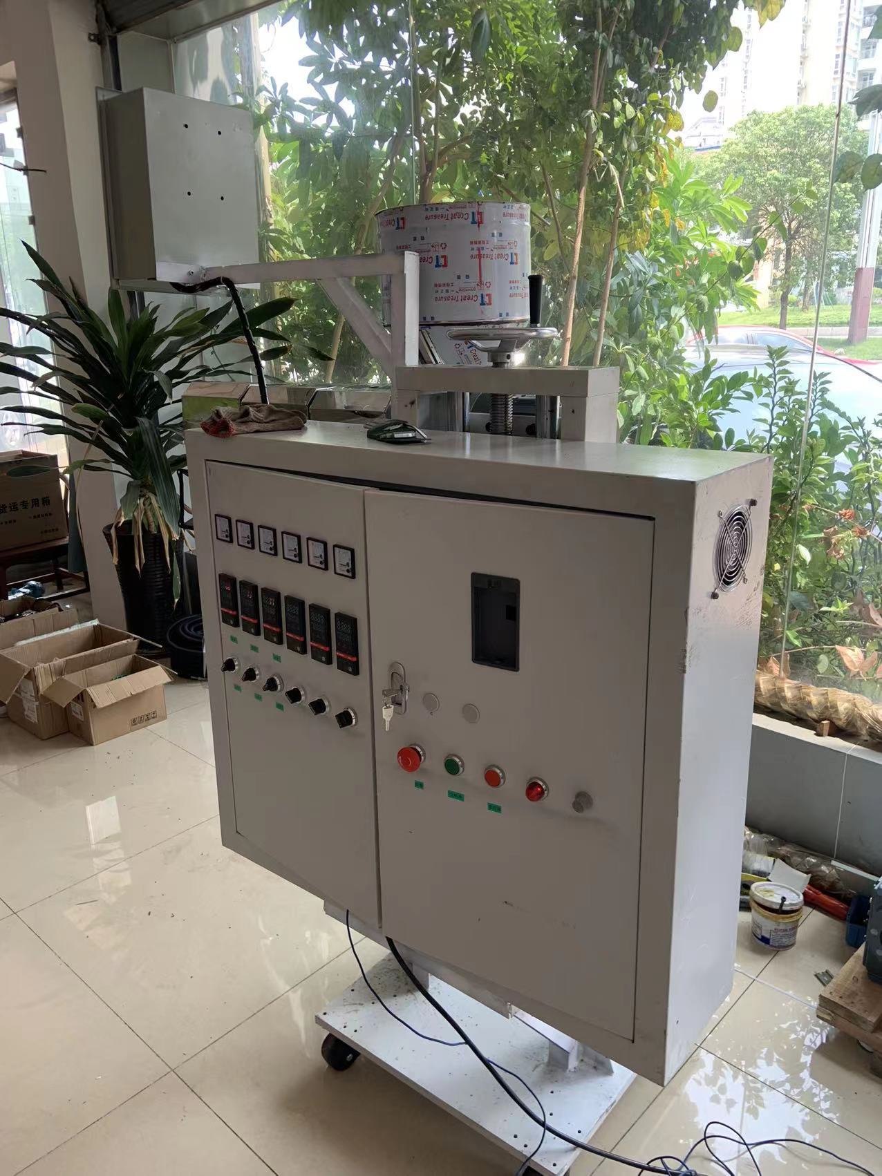 12kg产量 φ35小型挤出机试验机