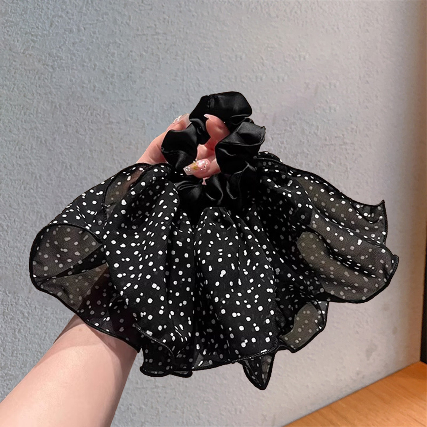 Xianqi blanco, falda de doble capa, lunares, anillo para el cabello de intestino grueso, nuevo cabello coreano de gran tamaño, bola baja, cuerda para el cabello, accesorios para el cabello perezosos