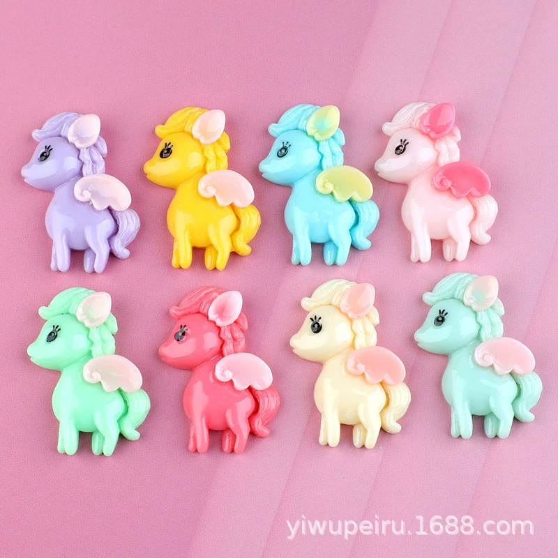 Cartoon pony, cream phone case with accessories, children's hairgrip, material, handmade