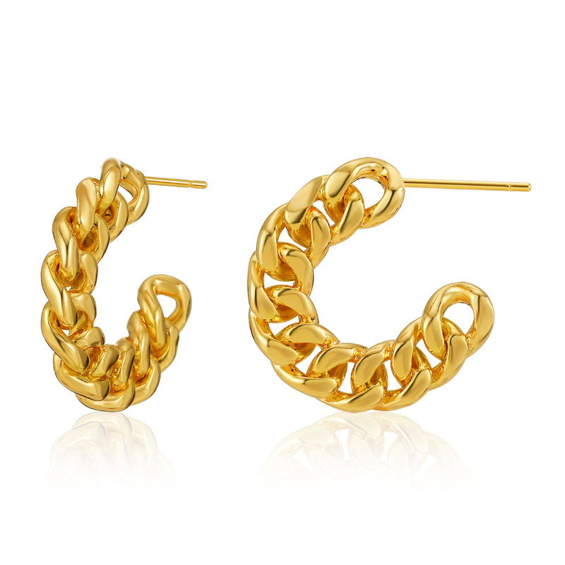 Cross-border Supply European And American Copper Plating 18k Gold Earrings Hollow Twist Chain C Word French Frosty Style Stud Earrings Women display picture 2