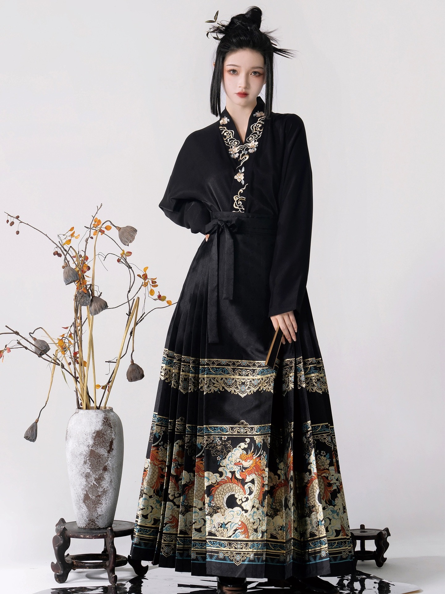 Su Yu Hua Shang Ming maxi dress imitation makeup flower Hanfu women's aircraft sleeve New Year autumn and winter set