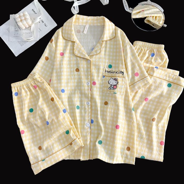 Venta al por mayor transfronteriza de tres piezas nube de algodón solapa cárdigan de dibujos animados pantalones de manga corta pantalones cortos ropa a domicilio traje de pijama de mujer