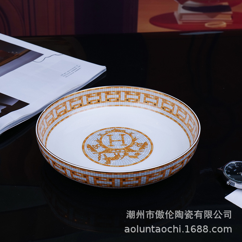 European-Style Light Luxury Golden Horse-Drawn Carriage Series Bone China Dinnerware Set, 2-Piece Deep Bowl and Soup Plate Gift Box Set for Home Use, Wholesale