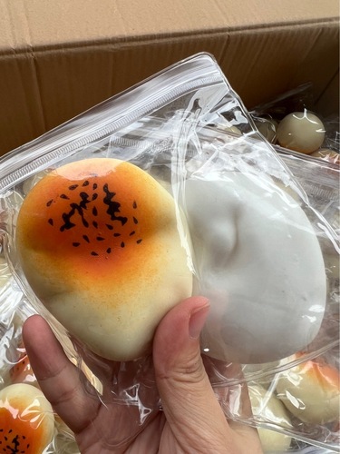 流体蛋黄酥捏捏乐仿真食玩儿童手捏搞怪发泄网红趣味创意减压神器