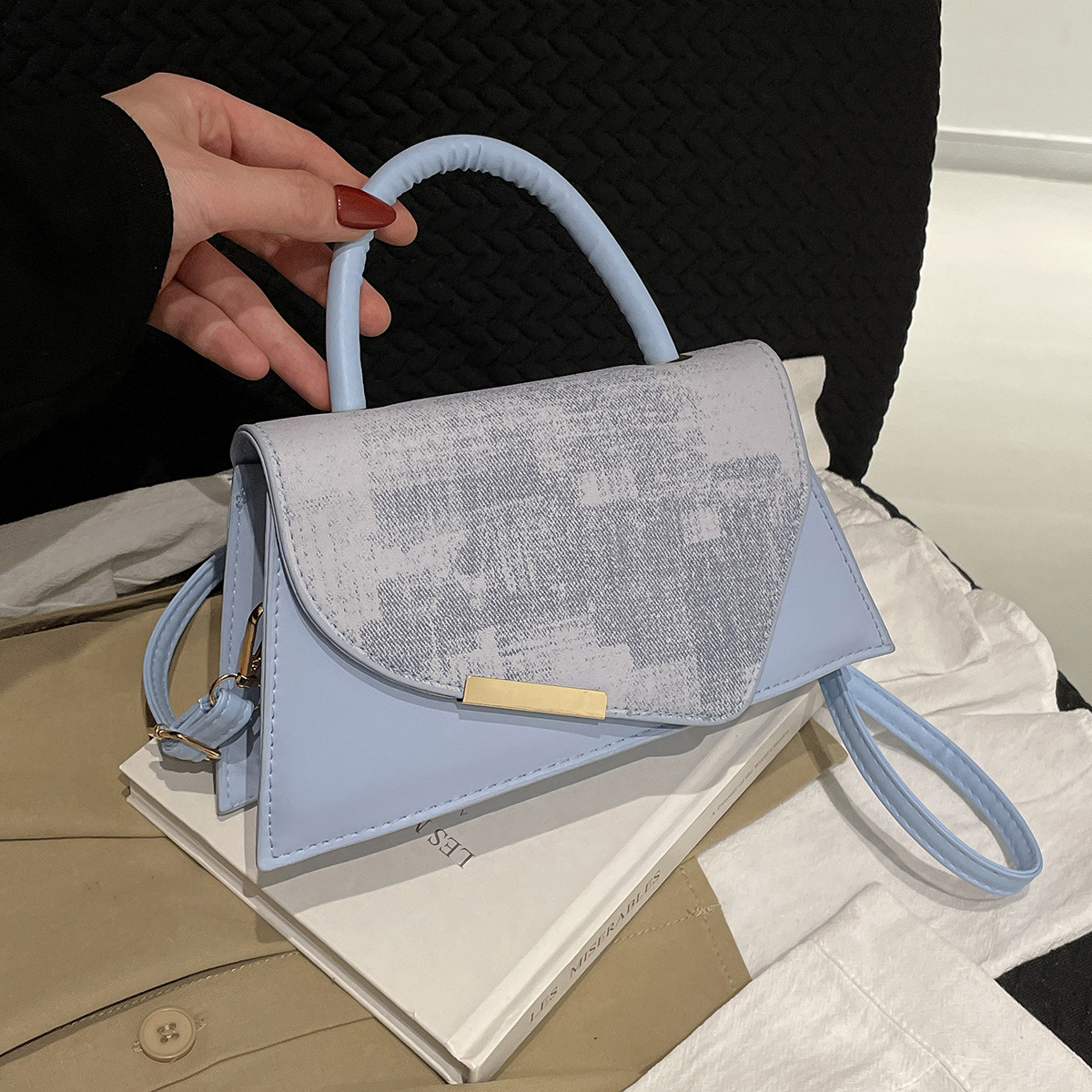 Casual nuevo estilo de moda retro estilo extranjero simple de hombro bolso de mujer textura de moda 2026 verano