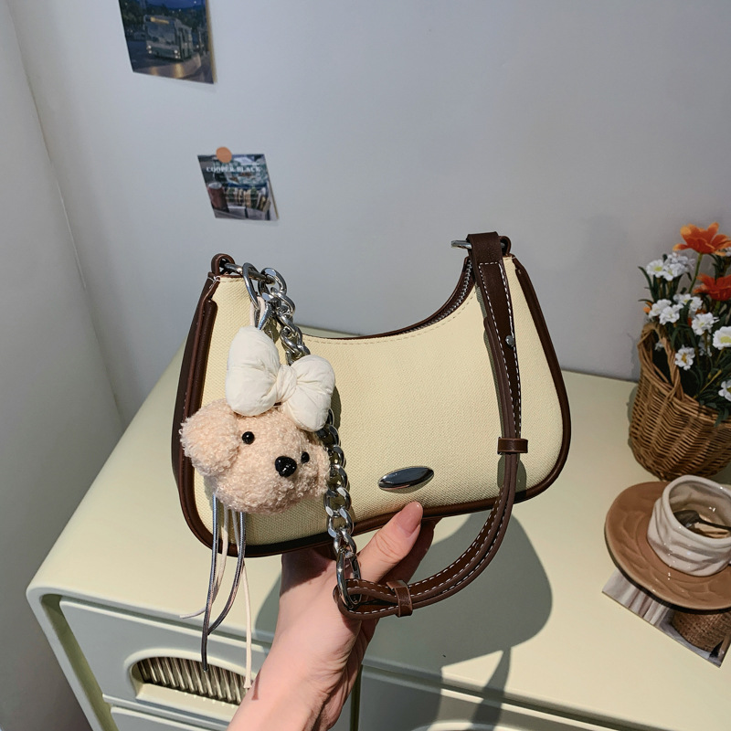 2026 Summer New Vintage Underarm Bag, Niche Stylish Chain Crescent Commuter Casual Baguette Small Bag for Commuting