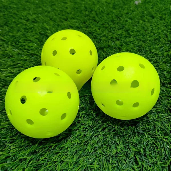 pickleballs 40 Holes 74MM Rolling Plastic One-piece Porous PE Hole Ball