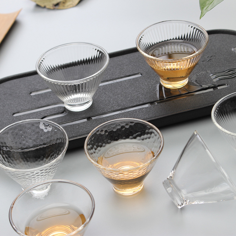유리 차 시음 컵 양동이 모자 망치 메쉬 패턴 작은 찻잔 두꺼운 내열 찻그릇 간단한 사무실 홈 쿵푸 차 세트