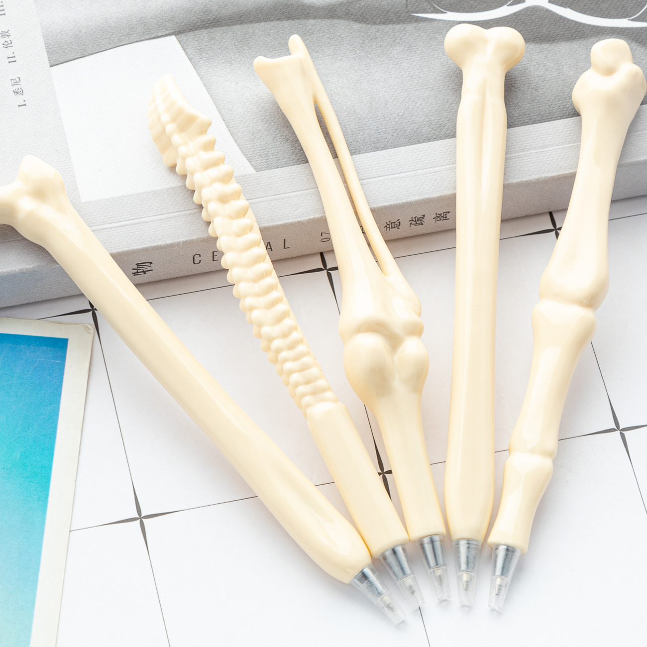 创意塑料骨头圆珠笔学生小众搞怪骨头笔逼真人体骨骼造型圆珠笔