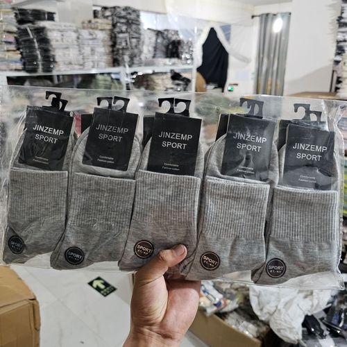 White sport cotton socks for men and women, mid-calf style, autumn and winter version, pure white socks, student socks, new black sport socks