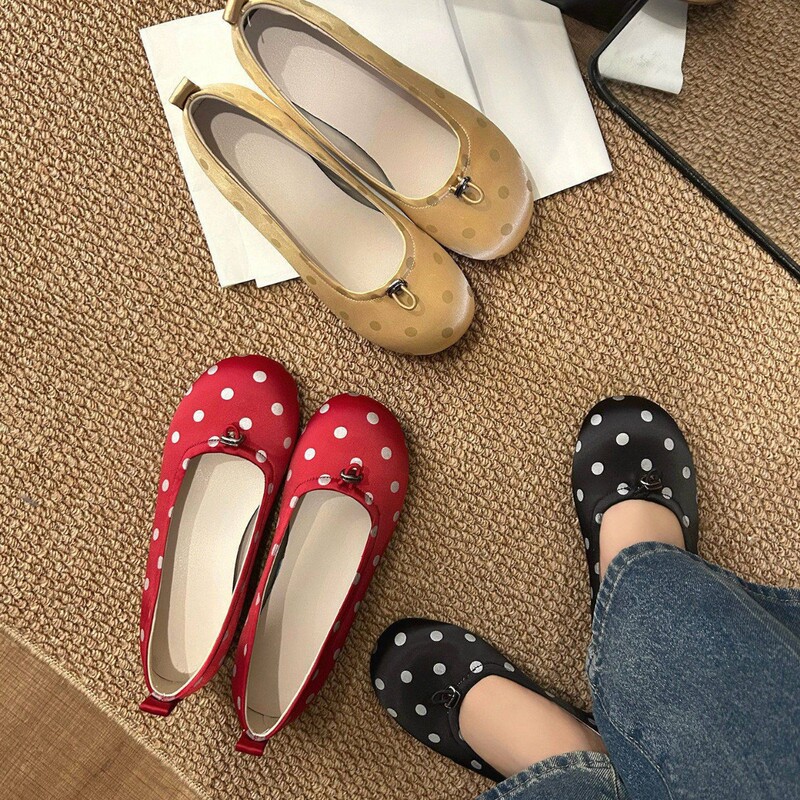 French-Style Polka Dot Pig Nose Buckle Single Shoes for Women, 2026 New Model Slip-On Women's Shoes, Round Toe Shallow Mouth Hidden Heel Loafers for Summer French-Style Polka Dot Pig Nose Buckle Single Shoes for Women, 2026 New Model Slip-On Women's Shoes, Round Toe Shallow Mouth Hidden Heel Loafers for Summer