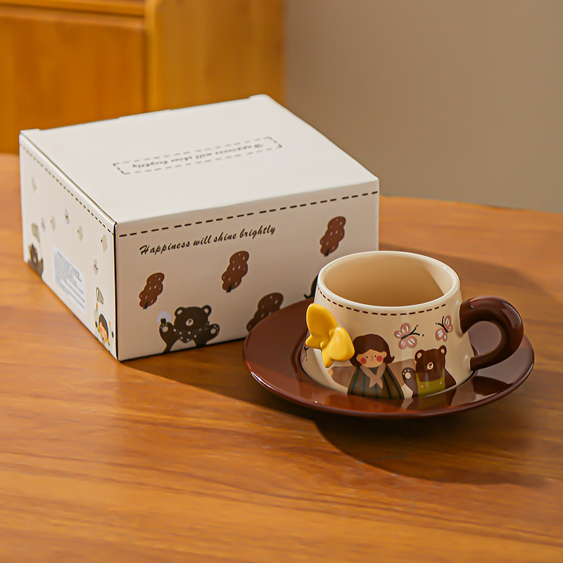 Tazas de café muy bonitas retro relieve mariposa taza de latte taza de café conjunto de platos para las chicas regalos