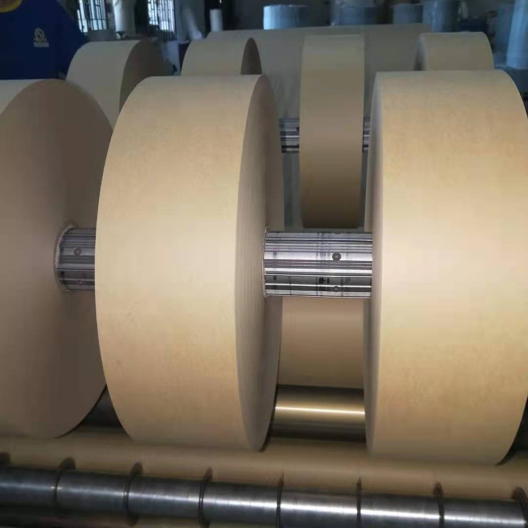 【厂家现货】国产60g-80gA级黄色牛皮纸 本色卷筒包装牛皮纸