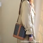 厚街优米皮具   原单老花水桶包包 配礼盒包装