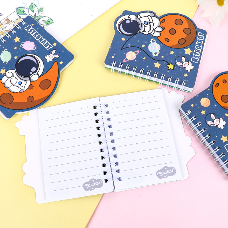 Weibo creativo bobina de dibujos animados libro estudiante astronauta especial pequeño cuaderno lindo kindergarten portátil suministros