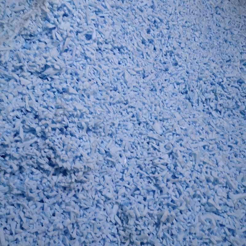 Гель-дробленый спонж, наполненный синими измельченными очистками из пены с эффектом памяти, наполненными частицами геля, пеной с эффектом памяти с медленным отскоком.