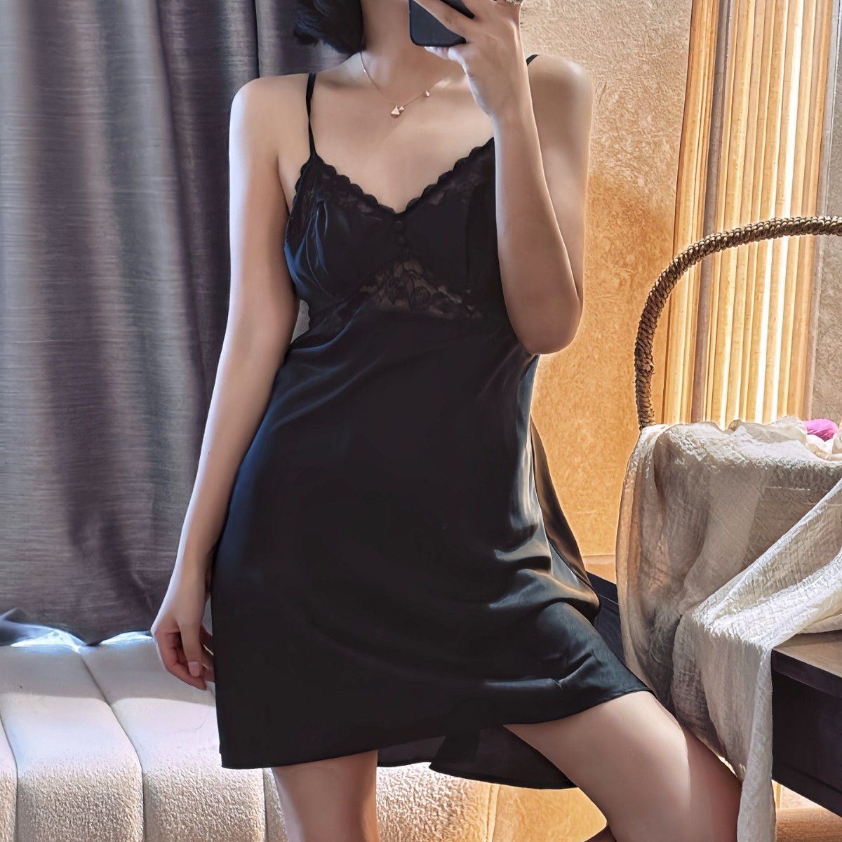 Big Brand Catwalk Ice Silk Satin Beautiful Back Lace Suspender Skirt Sexy V Neck Intimates Women's Pajamas Outer Wear Home Clothes