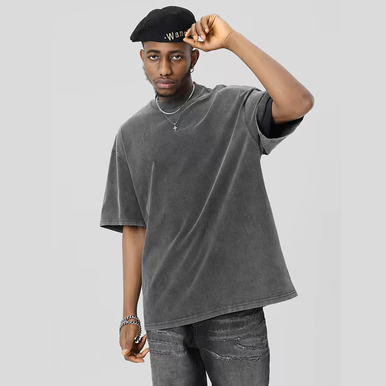 300g de peso pesado lavado con agua para hacer camisetas de manga corta de hombro de la marca de moda vieja para hombres, camisetas de moda de pareja holgas europeas y americanas