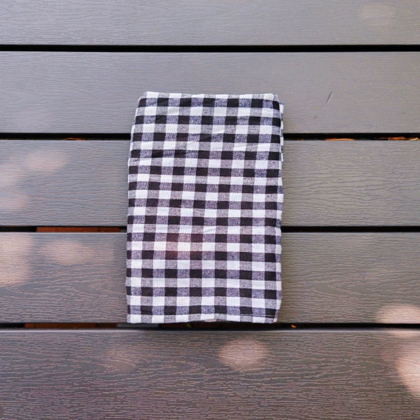 Black and white grid