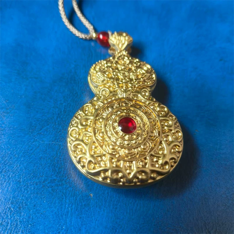 Glowing pendant, handle, bag, mobile phone
