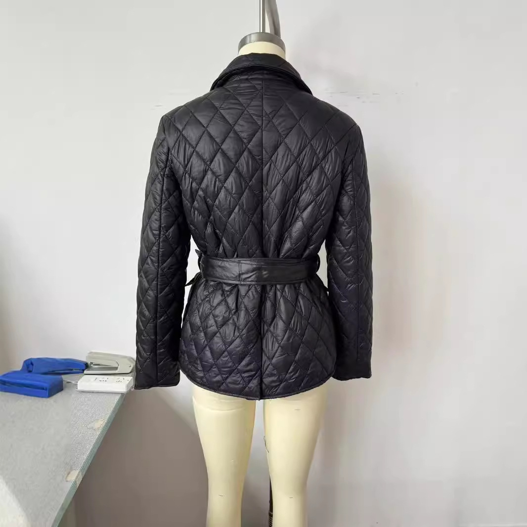 Damenbekleidung 2024 Herbst und Winter neues modisches Street-Outfit mit Gürtel, bestickter Baumwolljacke_voghion.com